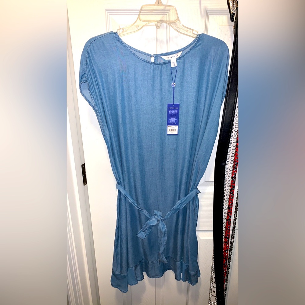 Tie waist denim dress!